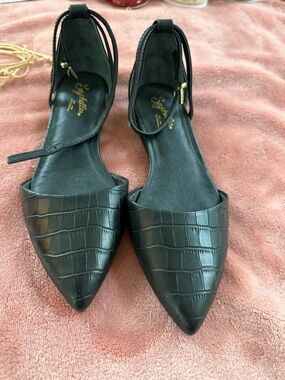 Seychelles Black Croc-Embossed Pointed Toe Ankle Strap Flats